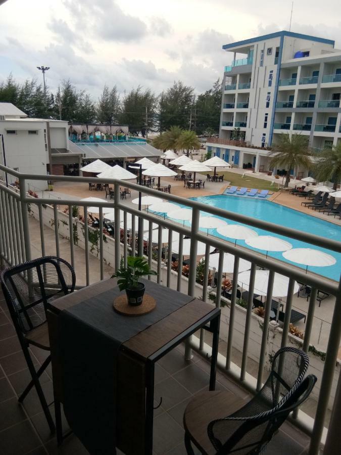 Grandbeach Condo By Malai Rayong Exterior photo