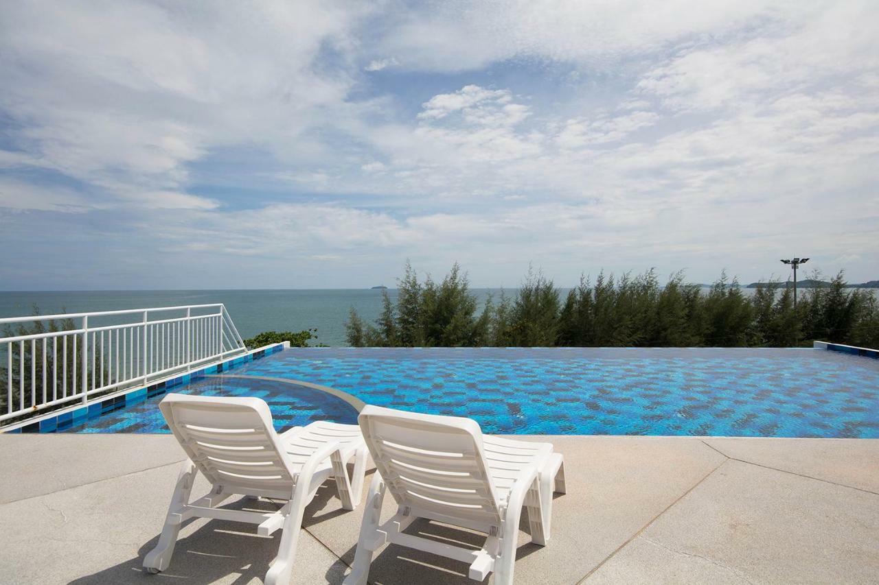 Grandbeach Condo By Malai Rayong Exterior photo